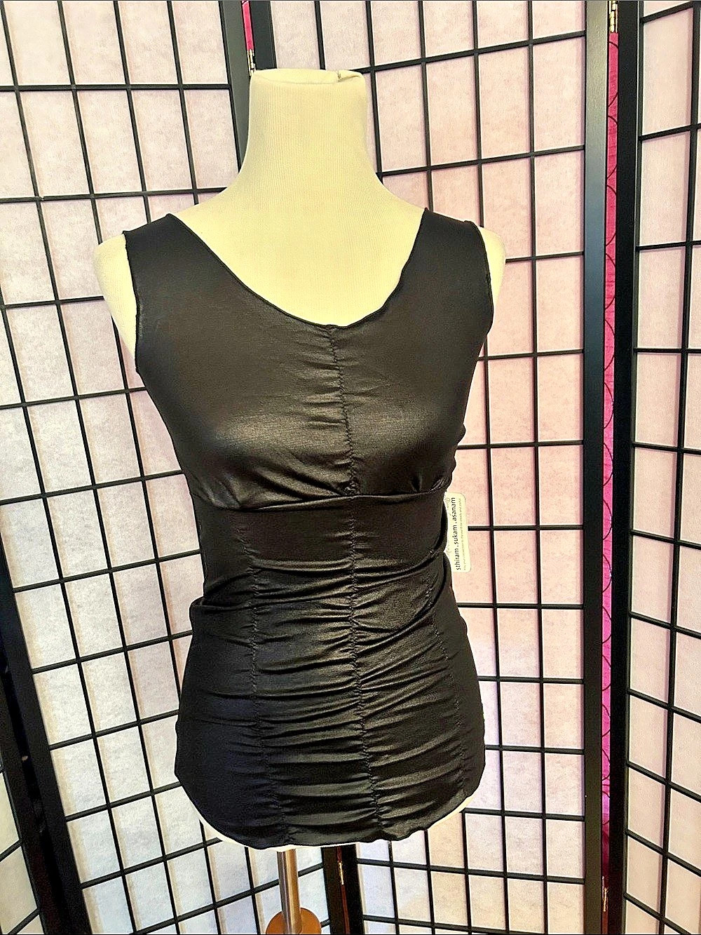 FOAT Design Black Ruched Sleeveless Tank Top